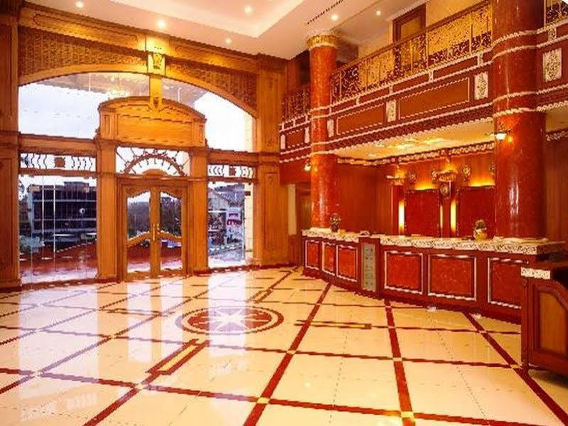 Joys Palace Hotel Thrissur Exterior foto