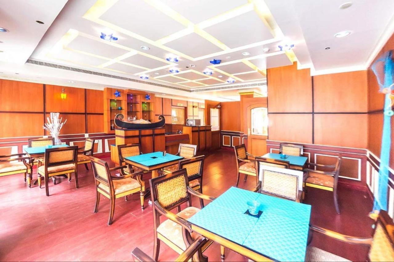 Joys Palace Hotel Thrissur Exterior foto